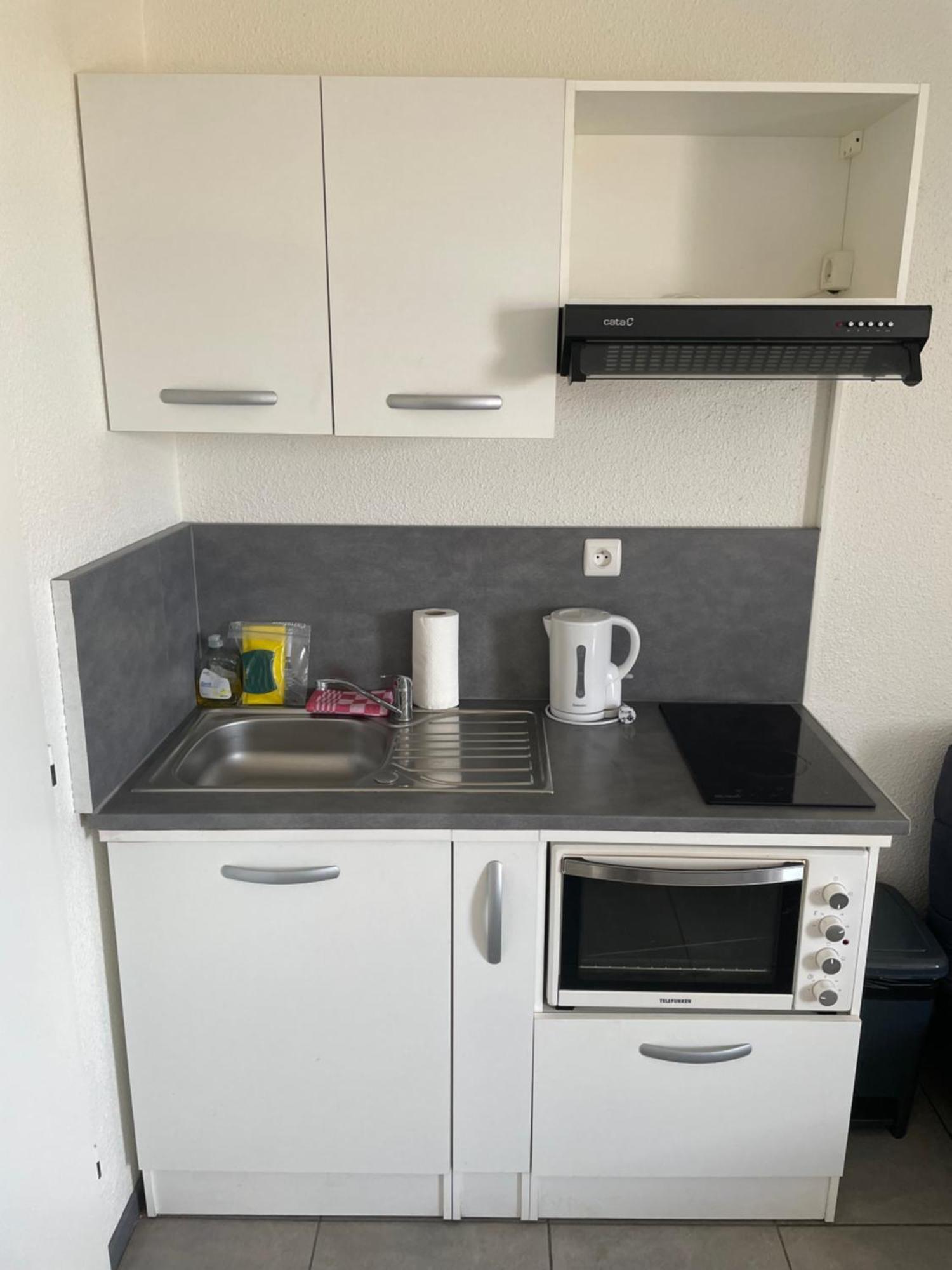 Au Rythme Des Ferrys Apartment Calais Ngoại thất bức ảnh