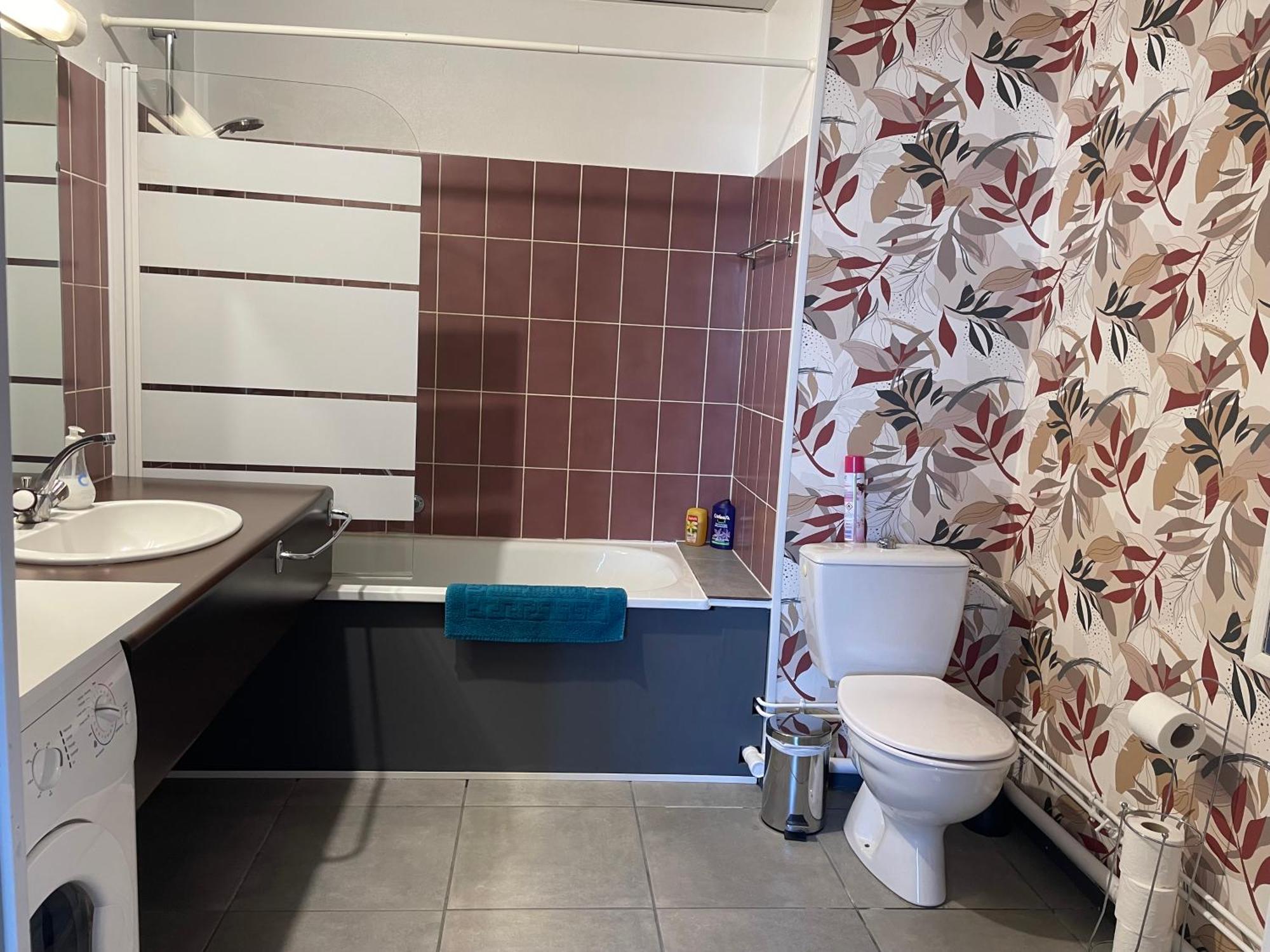 Au Rythme Des Ferrys Apartment Calais Ngoại thất bức ảnh